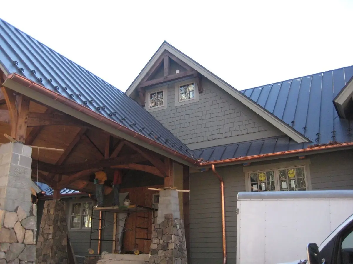 Craftsman Roofing team delivering quality roofing work in Fort Washington